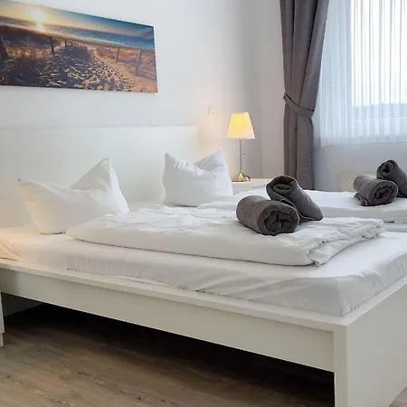 Апартаменты Strandhaus-nordseebrandung-fewo-b1-1