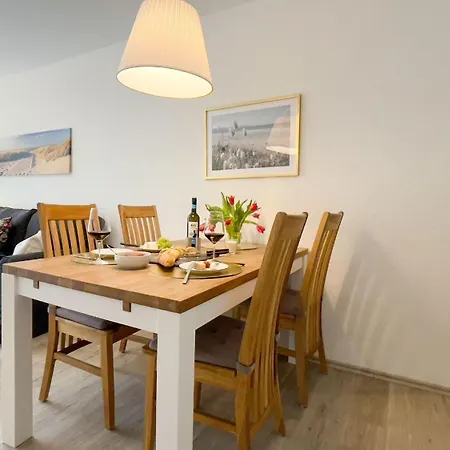 Апартаменты Strandhaus-nordseebrandung-fewo-b1-1 Куксхафен